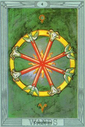 Concluso, o Quatro de Paus no Thoth Tarot de Crowley-Harris